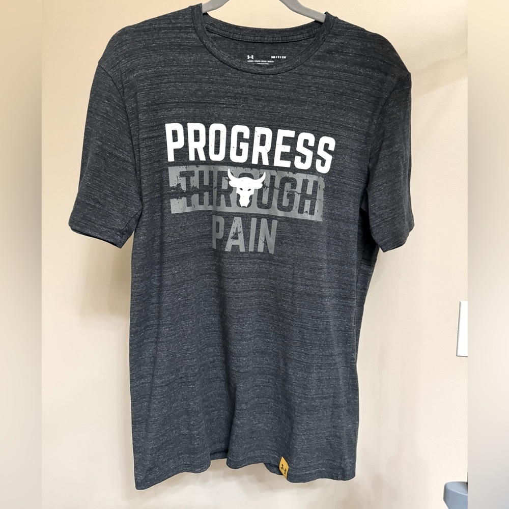 Small Unisex Under Armour T-Shirt
